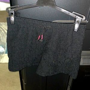 The color is black the brand is 365 kids from garanimals the size is 8